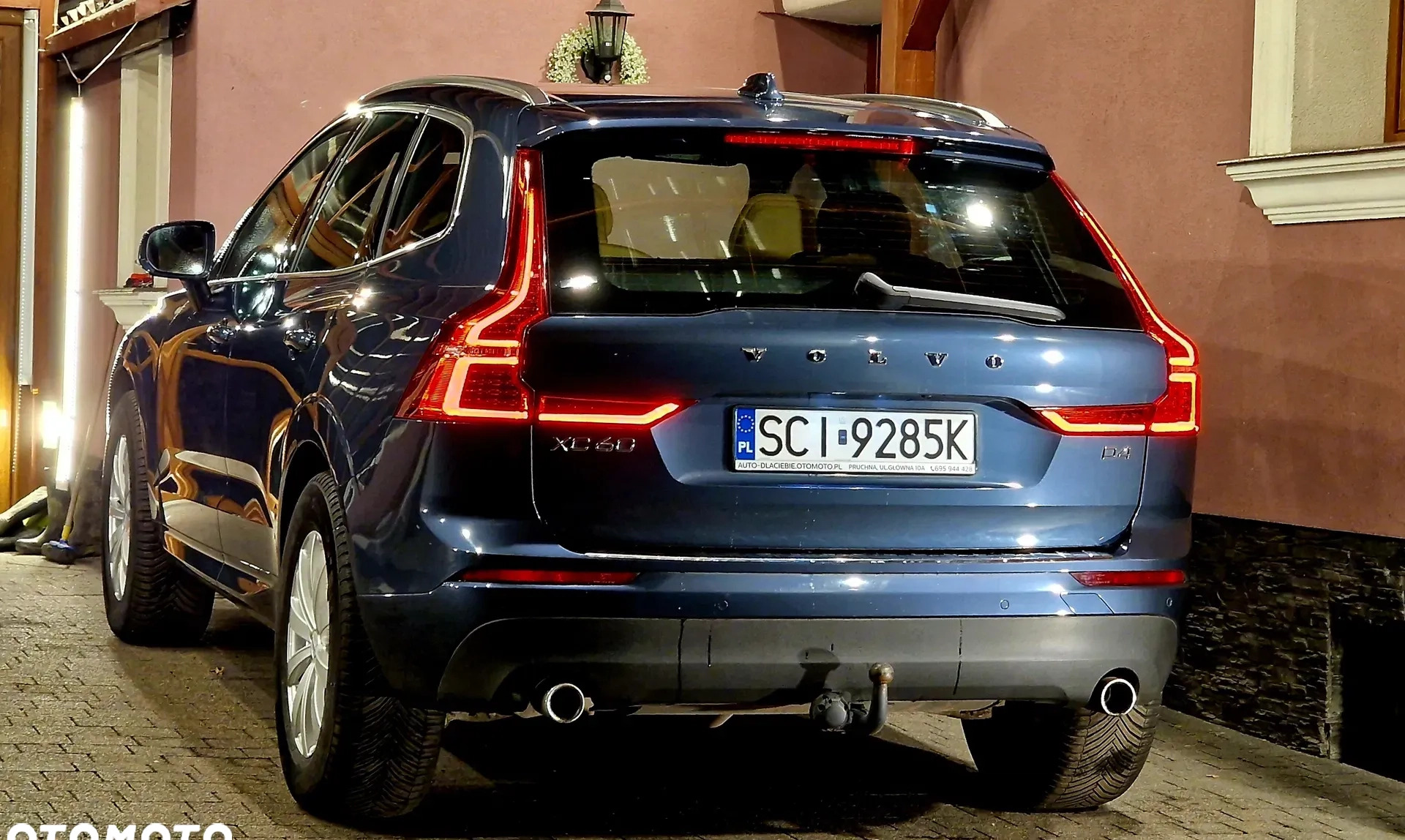 Volvo XC 60 cena 92999 przebieg: 250000, rok produkcji 2018 z Stary Sącz małe 667